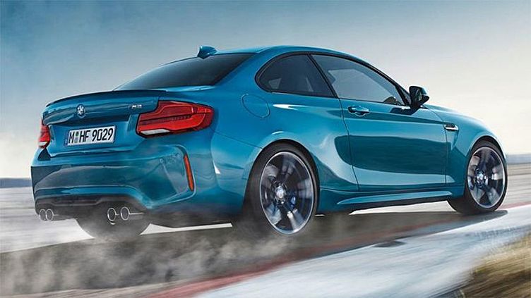 Появились фотографии обновленного купе BMW M2