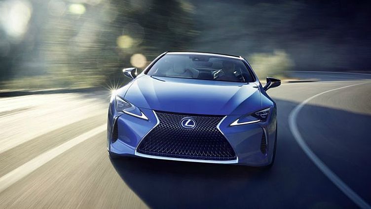 Lexus раcсказал о гибридном спорткаре LC 500