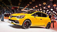 Французы порадовали пятидверкой Clio R.S. 200 Turbo
