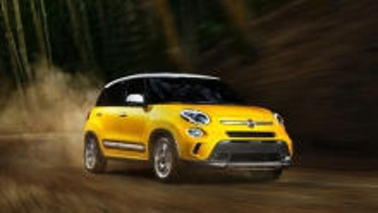 Американская примьера Fiat 500L состоялась до начала АвтоШоу в Лос-Анджелесе Американская примьера Fiat 500L состоялась до начала АвтоШоу в Лос-Анджелесе