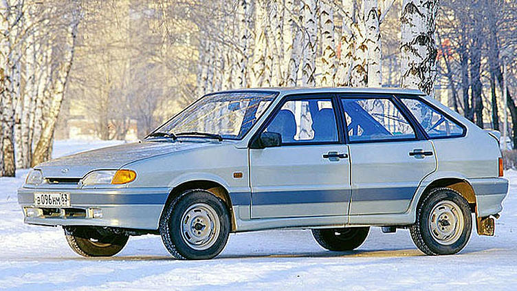 Lada Samara покидает конвейер Lada Samara покидает конвейер