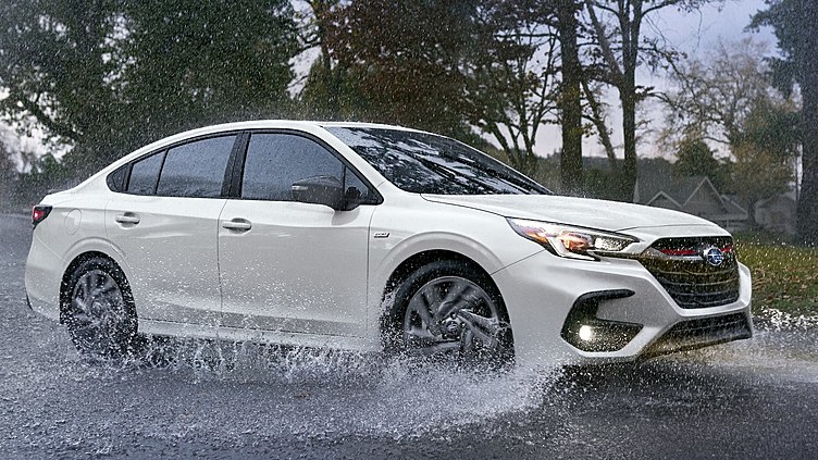 Представлен Subaru Legacy с обновленным дизайном Представлен Subaru Legacy с обновленным дизайном