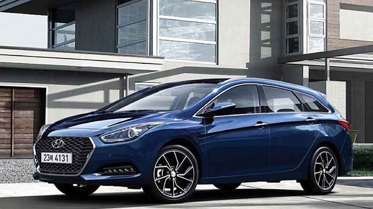 Компания Hyundai подправила семейству i40 внешность и салон Компания Hyundai подправила семейству i40 внешность и салон