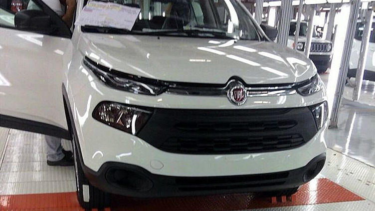 Fiat построил пикап на базе «Джипа» Fiat построил пикап на базе «Джипа»