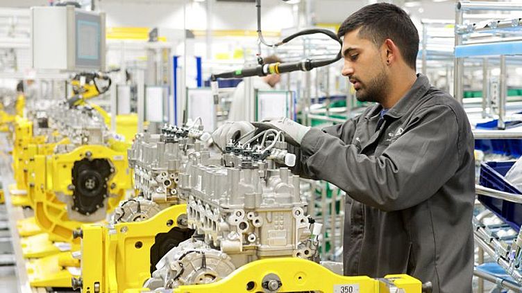 У Jaguar Land Rover украли двигателей на 3,5 миллиона евро У Jaguar Land Rover украли двигателей на 3,5 миллиона евро