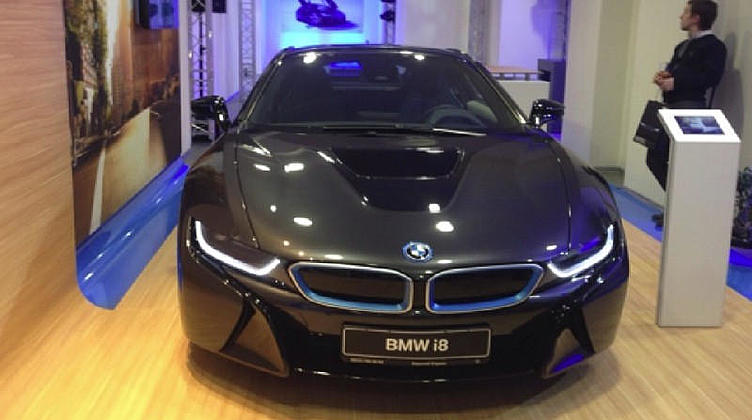 В Санкт-Петербурге открылся первый шоу-рум BMW i В Санкт-Петербурге открылся первый шоу-рум BMW i