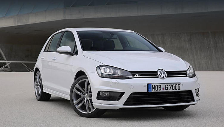В России появились пакеты R-Line для хэтчбека Volkswagen Golf В России появились пакеты R-Line для хэтчбека Volkswagen Golf