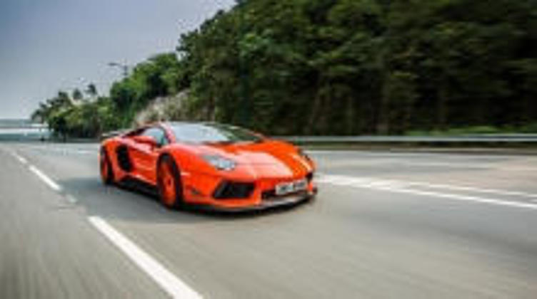 Lamborghini Aventador получил 200 дополнительных лошадей и новое имя Lamborghini Aventador получил 200 дополнительных лошадей и новое имя