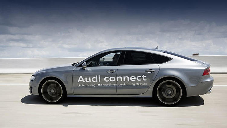 Компания Audi проверила новый автопилот на обычной трассе Компания Audi проверила новый автопилот на обычной трассе
