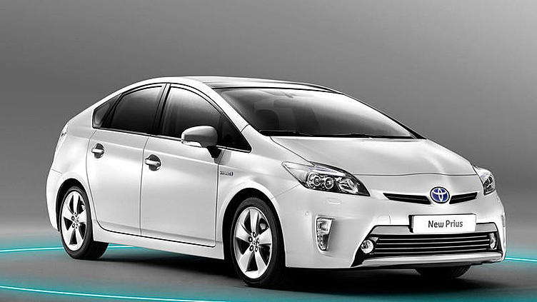 Самым популярным автомобилем в Японии остается гибрид Toyota Pruis Самым популярным автомобилем в Японии остается гибрид Toyota Pruis