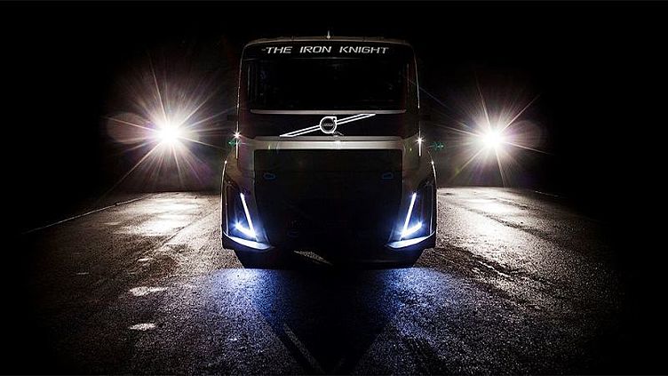 Volvo установит два рекорда скорости на 2400-сильном тягаче Volvo установит два рекорда скорости на 2400-сильном тягаче