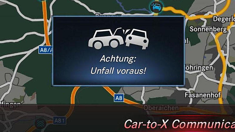 Машины Mercedes будут предупреждать друг друга об опасности