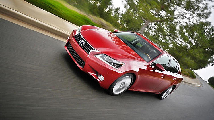 Lexus GS получил в России новые комплектации Lexus GS получил в России новые комплектации