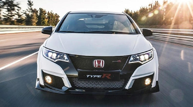 Honda решила не привозить в Россию Civic Type R