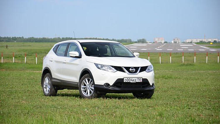 Nissan снизил цены на Qashqai и Juke Nissan снизил цены на Qashqai и Juke