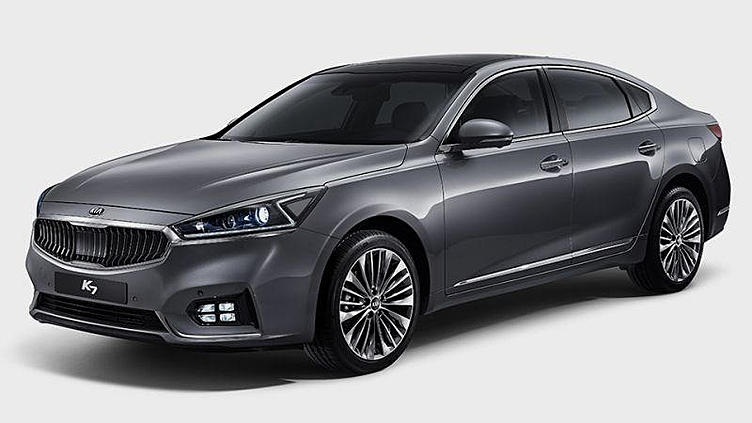 Седан Kia Cadenza получил светодиодные фары Седан Kia Cadenza получил светодиодные фары