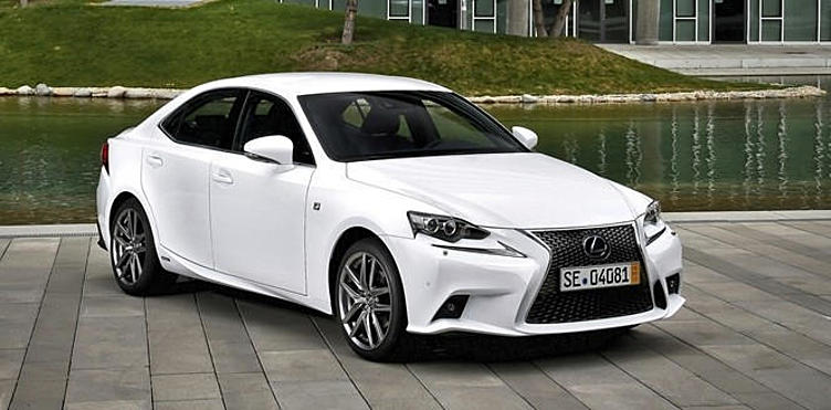 Самый компактный седан Lexus получит турбомотор Самый компактный седан Lexus получит турбомотор