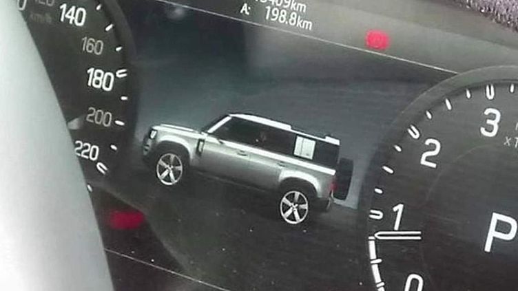 Опубликовано изображение нового Land Rover Defender без камуфляжа