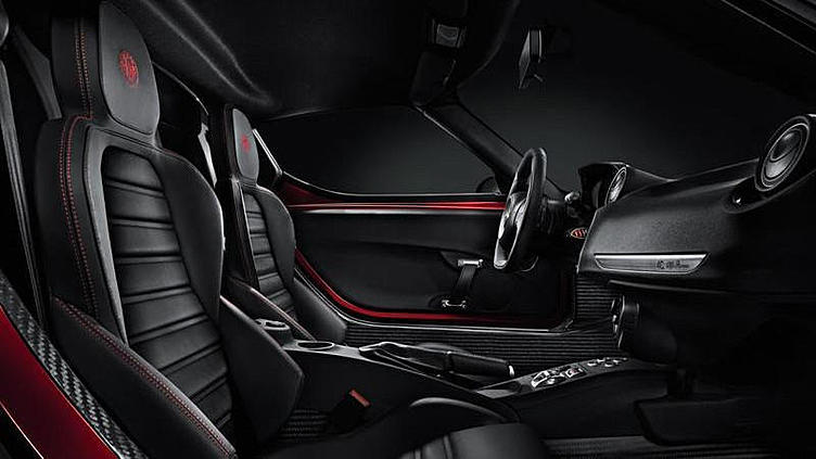 Alfa Romeo озвучила мощность своего нового спорткупе Alfa Romeo озвучила мощность своего нового спорткупе