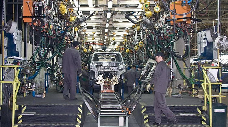 Nissan в июле снизил продажи в России на 21% Nissan в июле снизил продажи в России на 21%
