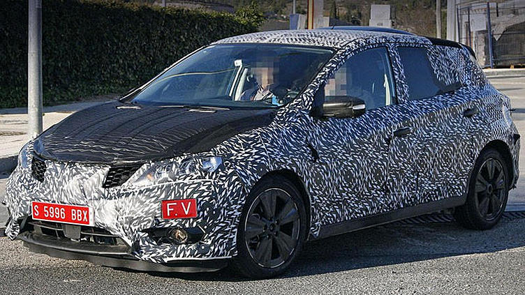 Шпионеры заглянули внутрь нового хэтчбека марки Nissan