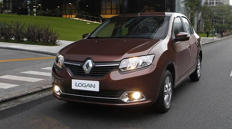 Новый Renault Logan в августе стал бестселлером марки в России