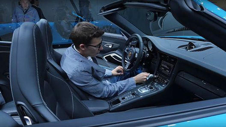 Обновленный Porsche 911 Carrera Обновленный Porsche 911 Carrera