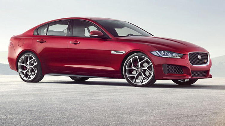 У самого маленького Jaguar будет сразу две заряженных версии У самого маленького Jaguar будет сразу две заряженных версии