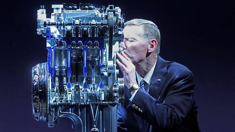Трехцилиндровый мотор Ford научится отключать цилиндр Трехцилиндровый мотор Ford научится отключать цилиндр