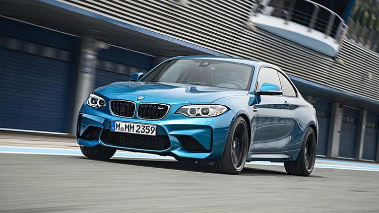 Для купе BMW M2 подготовили линейку спортивных аксессуаров Для купе BMW M2 подготовили линейку спортивных аксессуаров