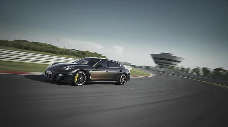 Новая Porsche Panamera появится через 1,5 года