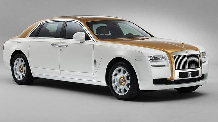 Rolls-Royce Ghost превратили в древний артефакт Rolls-Royce Ghost превратили в древний артефакт