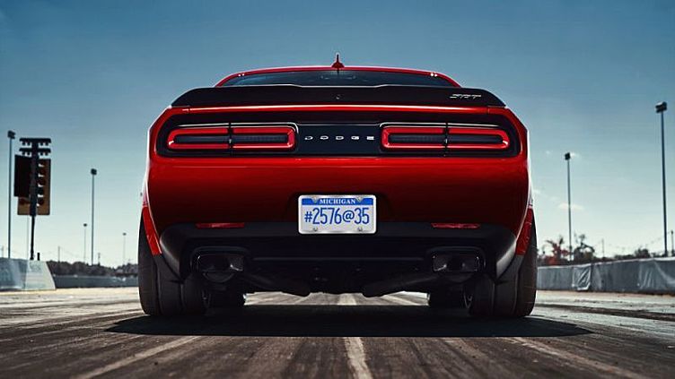 Dodge Challenger Demon наберет «сотню» за три секунды Dodge Challenger Demon наберет «сотню» за три секунды