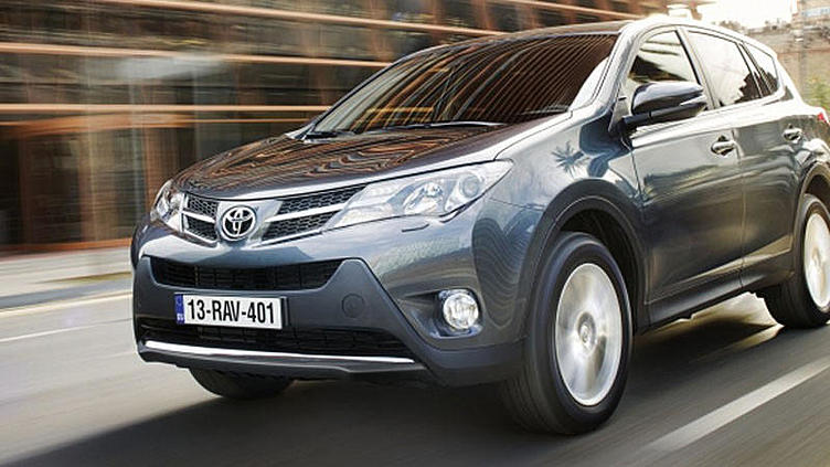 Российские продажи Toyota RAV4 с начала года выросли почти в 1,5 раза