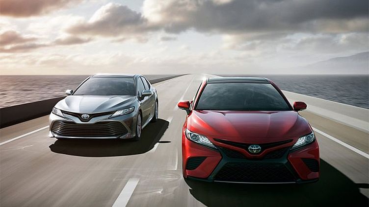 Новую Toyota Camry сделали «с чистого листа» Новую Toyota Camry сделали «с чистого листа»