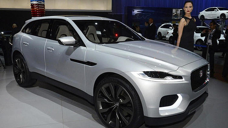 Шеф-дизайнер Jaguar: кроссовер C-X17 должен пойти в серию Шеф-дизайнер Jaguar: кроссовер C-X17 должен пойти в серию