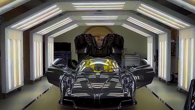 Pagani собрала 100-ю и последнюю Huayra