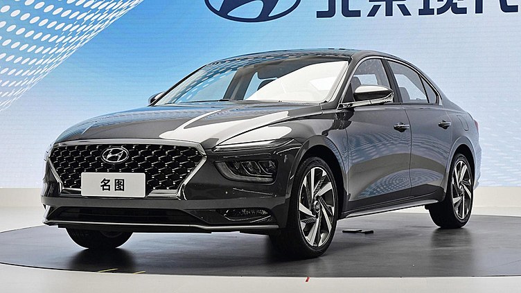 Hyundai представил новый недорогой седан с необычным дизайном