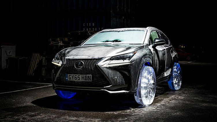 Lexus NX стал первой в мире машиной с ледяными колесами