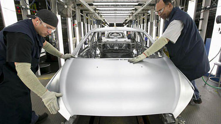 Концерн GM анонсировал загадочную новинку Концерн GM анонсировал загадочную новинку