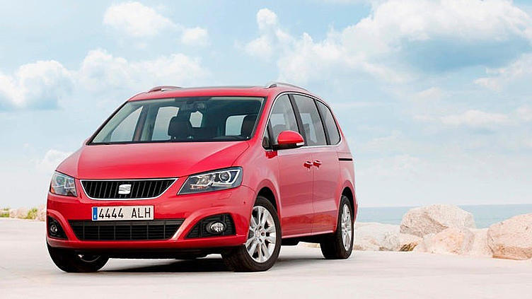 В России начали продавать минивэн Seat Alhambra