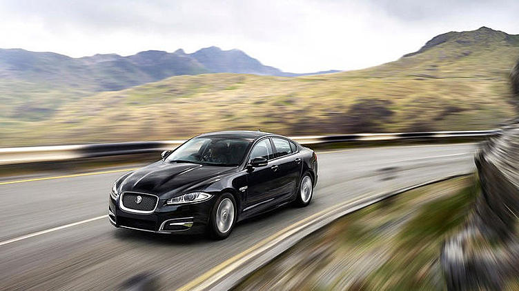 Новое поколение Jaguar XF появится уже весной Новое поколение Jaguar XF появится уже весной