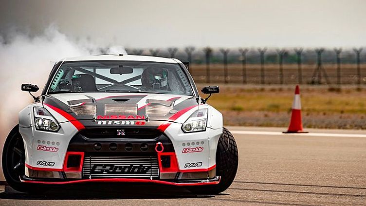 Nissan GT-R установил мировой рекорд по самому быстрому дрифту Nissan GT-R установил мировой рекорд по самому быстрому дрифту