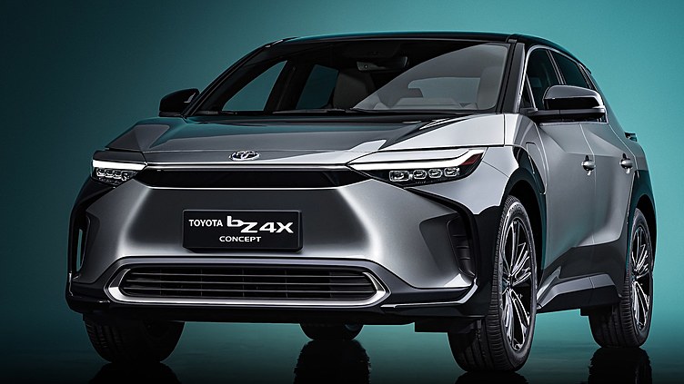 Toyota показала электрический кроссовер Toyota показала электрический кроссовер