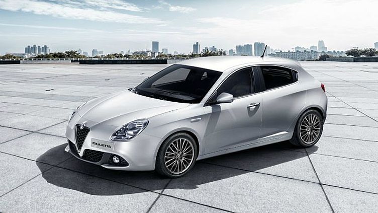 Компания Alfa Romeo обновила хэтчбек Giulietta