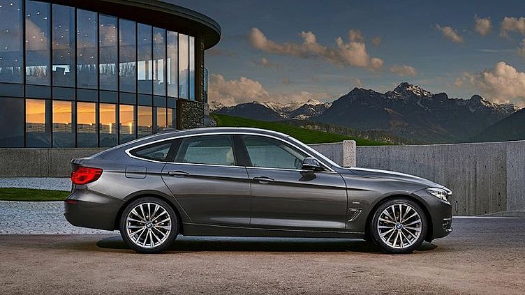 В BMW решили не отказываться от поставок машин из-за ЭРЫ-ГЛОНАСС В BMW решили не отказываться от поставок машин из-за ЭРЫ-ГЛОНАСС