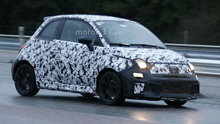 Начались испытания обновленного хот-хэтча Fiat 500 Abarth Начались испытания обновленного хот-хэтча Fiat 500 Abarth