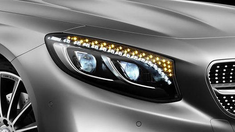Флагманы Mercedes-Benz угодили под отзыв из-за перепутанных ремней Флагманы Mercedes-Benz угодили под отзыв из-за перепутанных ремней