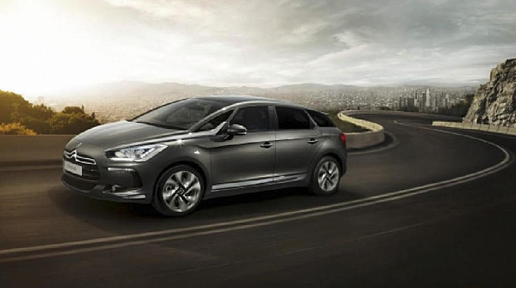 Citroen прекратил продажи в России флагмана DS-линейки Citroen прекратил продажи в России флагмана DS-линейки