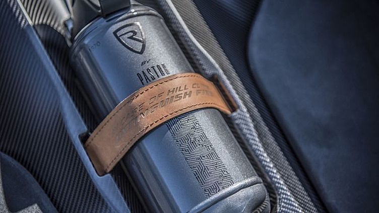 В новом гиперкаре Rimac C_Two есть послание для Ричарда Хаммонда В новом гиперкаре Rimac C_Two есть послание для Ричарда Хаммонда